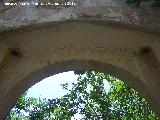 Ermita-Hospedería Madre de Dios del Campo. Bisagras de la portada
